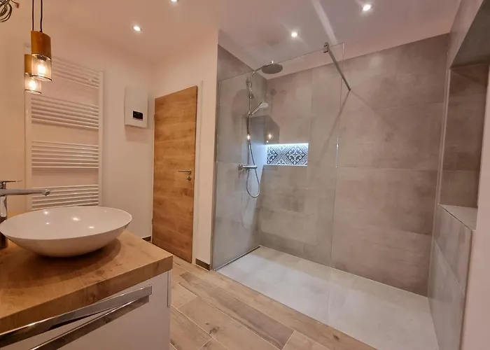 Andinas - Wunderschoener Ausblick Auf Den Olpe bei Meschede